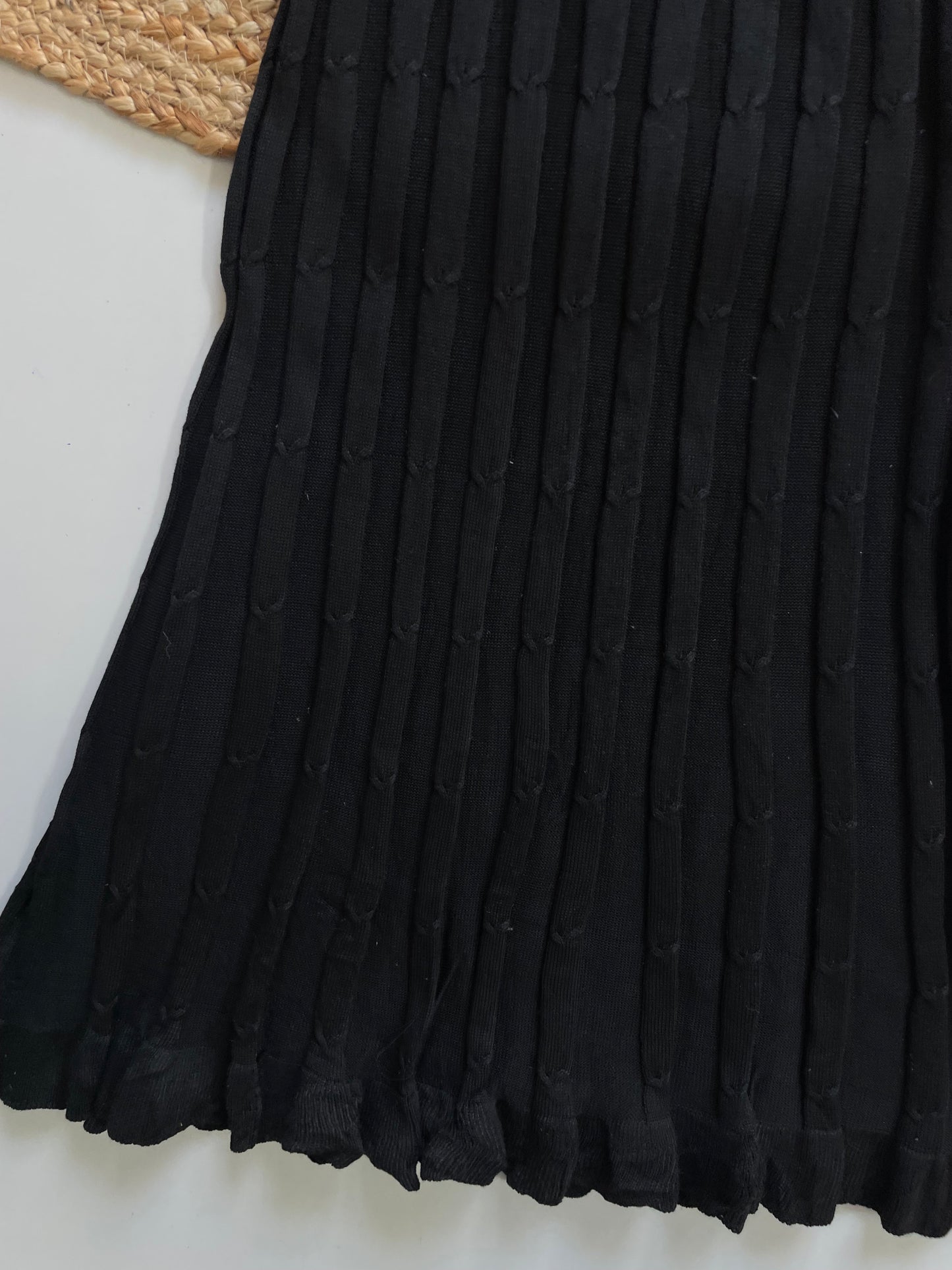 PLEATED BLACK SKIRT - WAIST 28 to 32