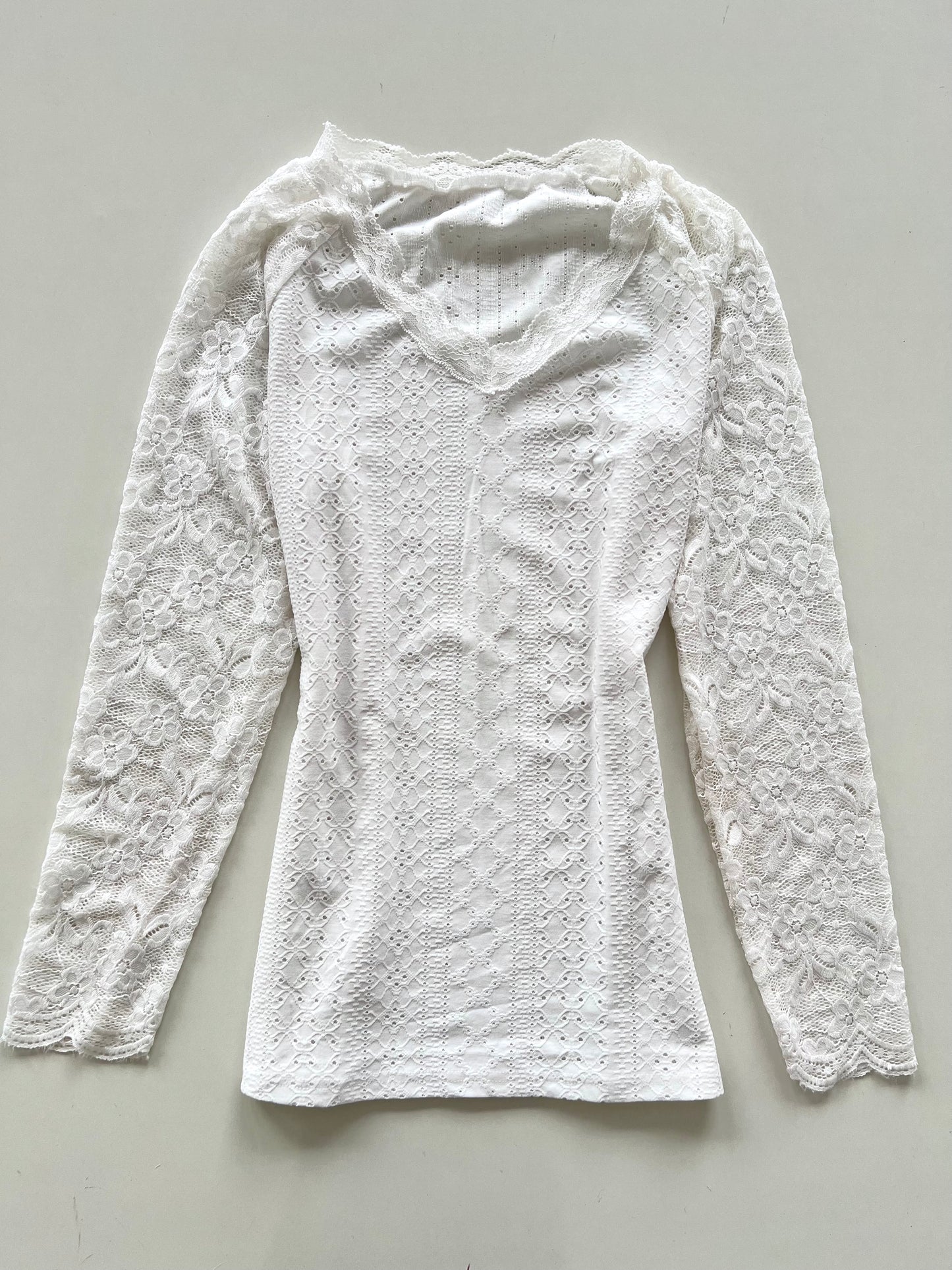 Lace White Top-Bust 40 to 42
