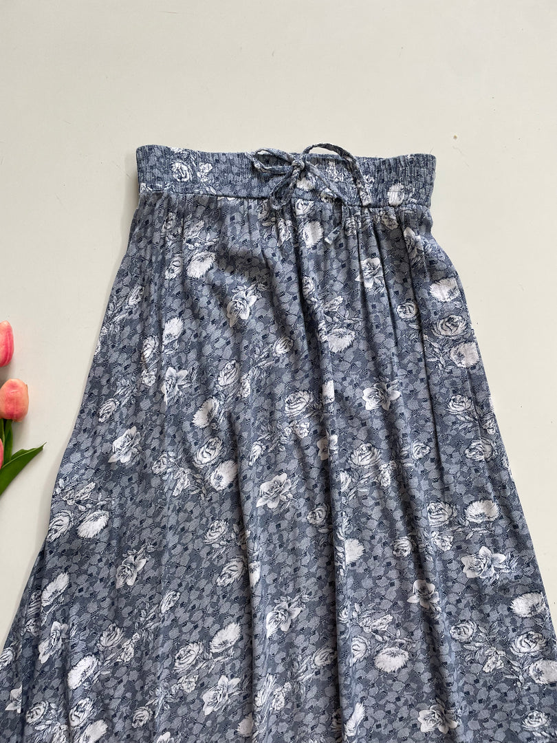 BLUE ROSES SKIRT - WAIST 24 to 32