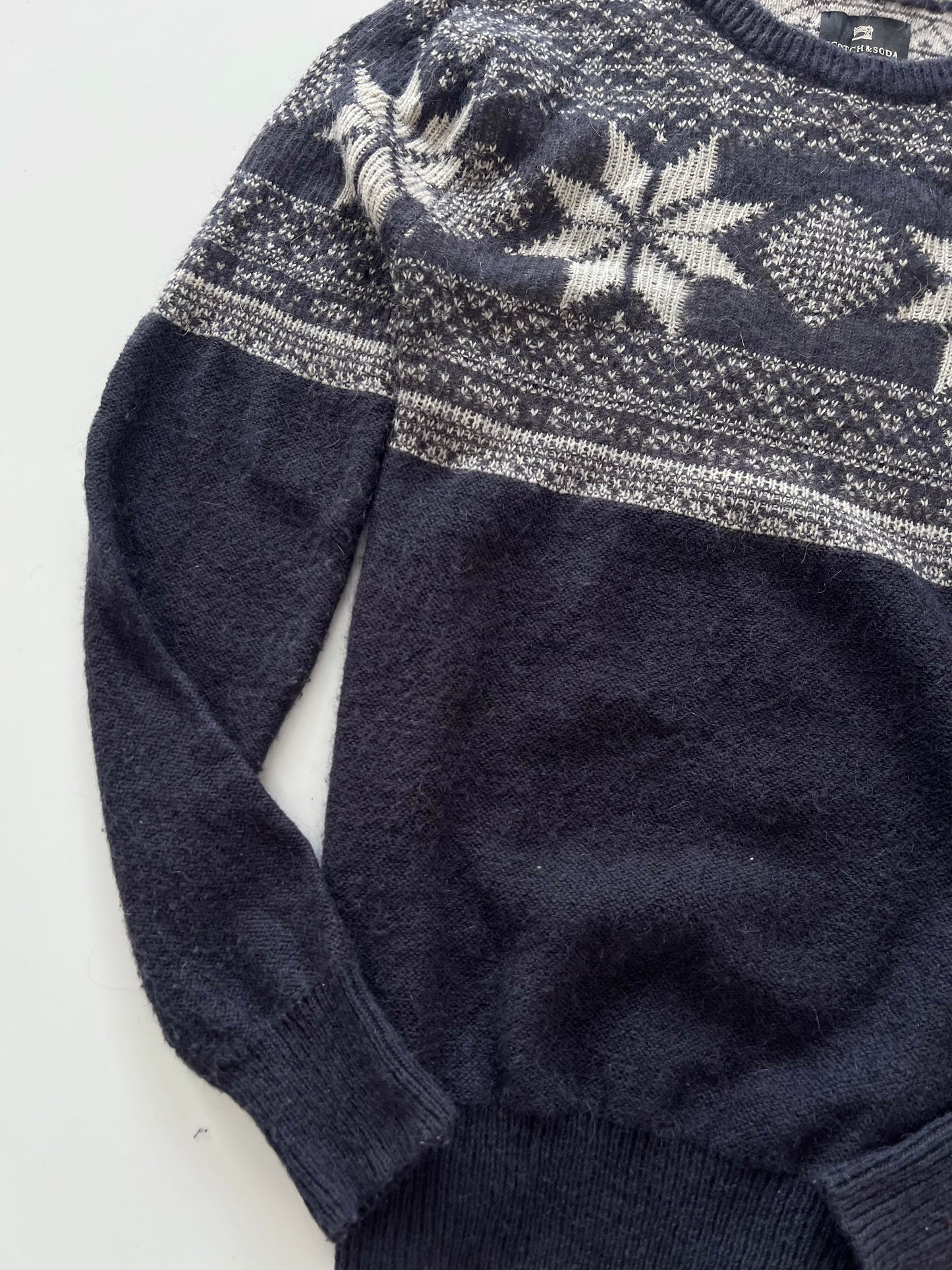 Scotch & Soda Embroidered Sweater-Bust 40