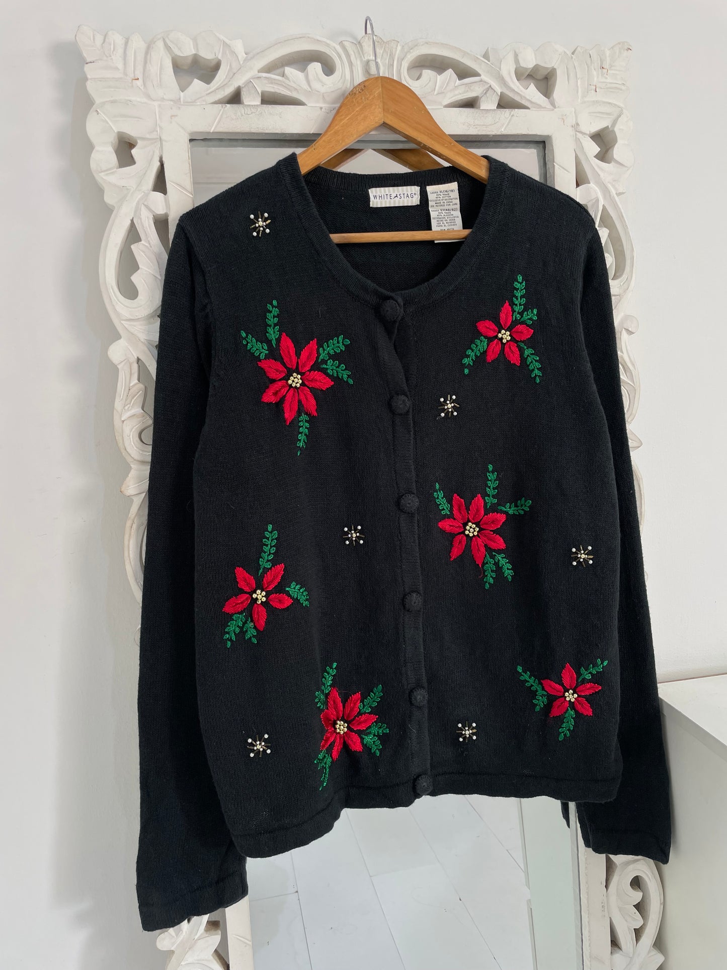 White Stag Embroidered Vintage Sweater-Bust 46