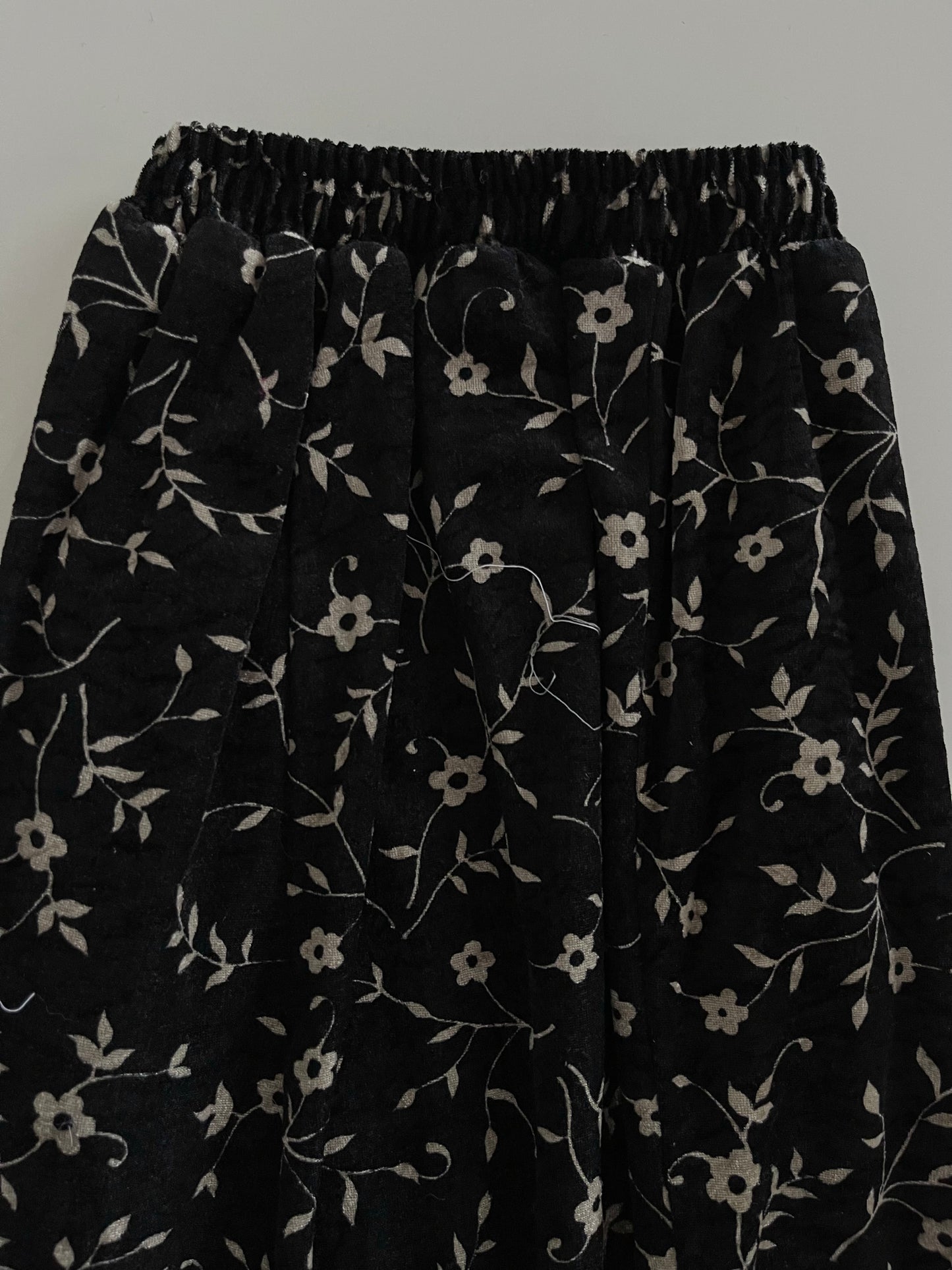 Salita Vintage Velvet Skirt-Waist  30 to 34