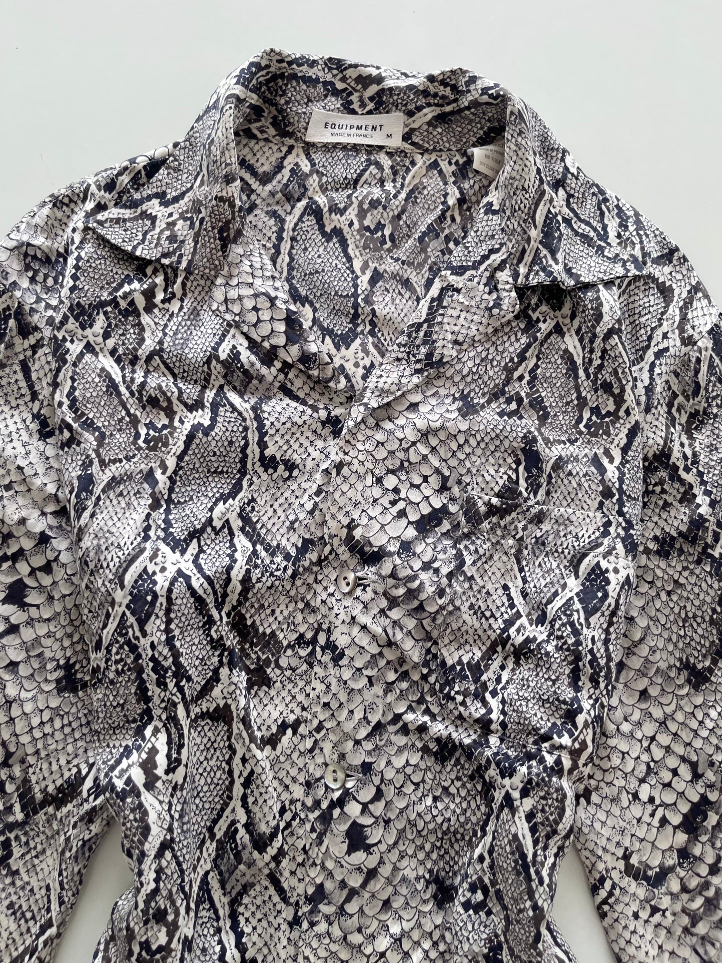 Equipment 100% Silk Shirt-Bust 40