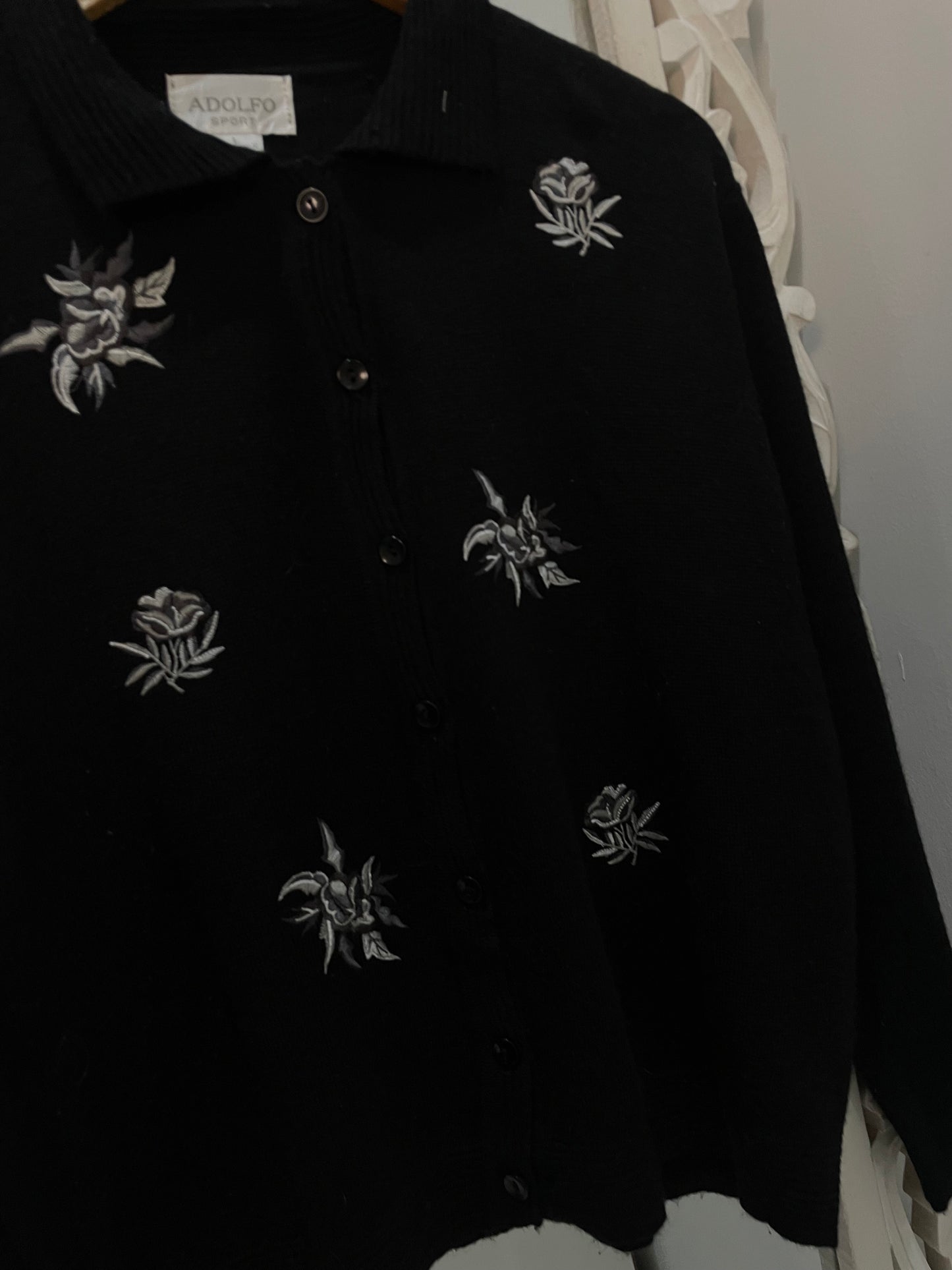 Embroidered Vintage Sweater-Bust 44