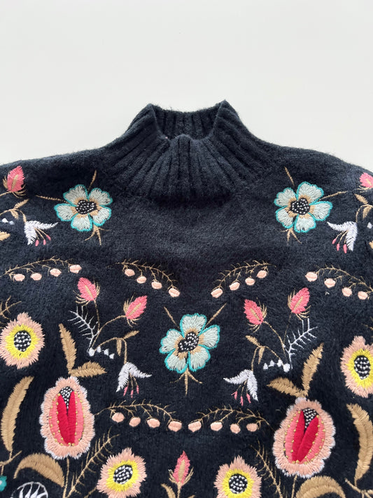 Cliche Embroidered Sweater-Bust 40