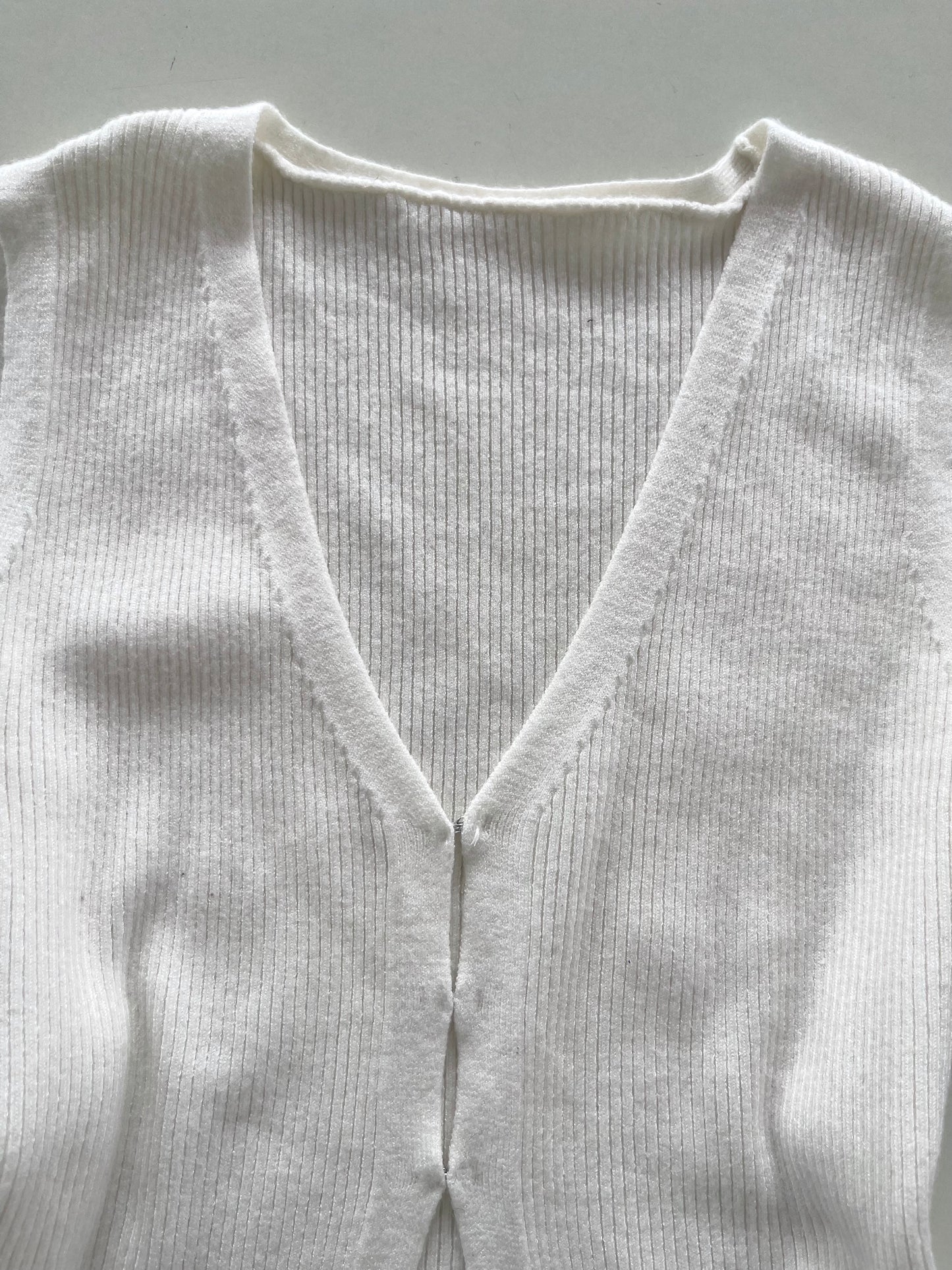 White Hooked Top-Bust 32 to 34