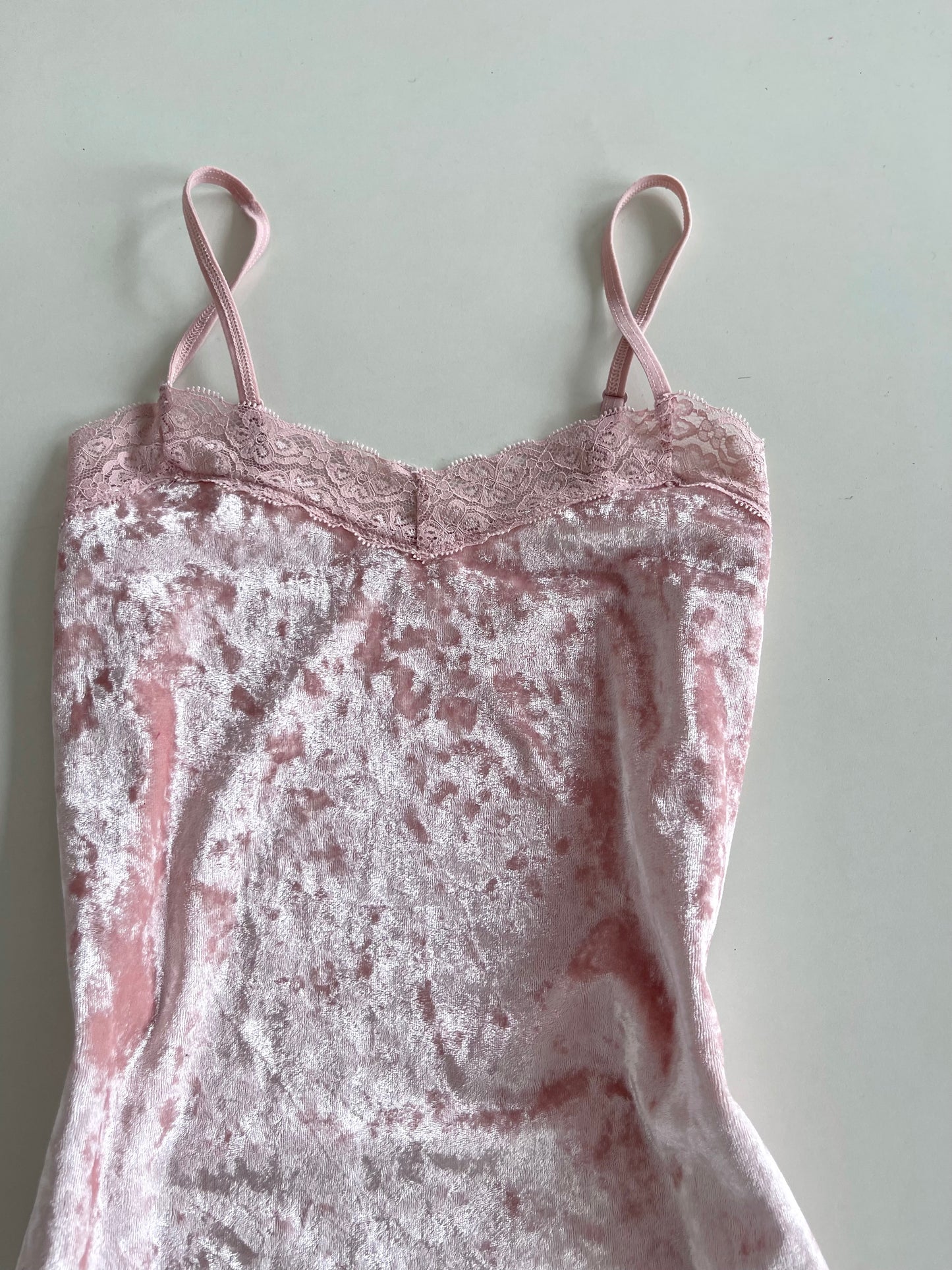 Lacy Vintage Top-Bust 32 to 34