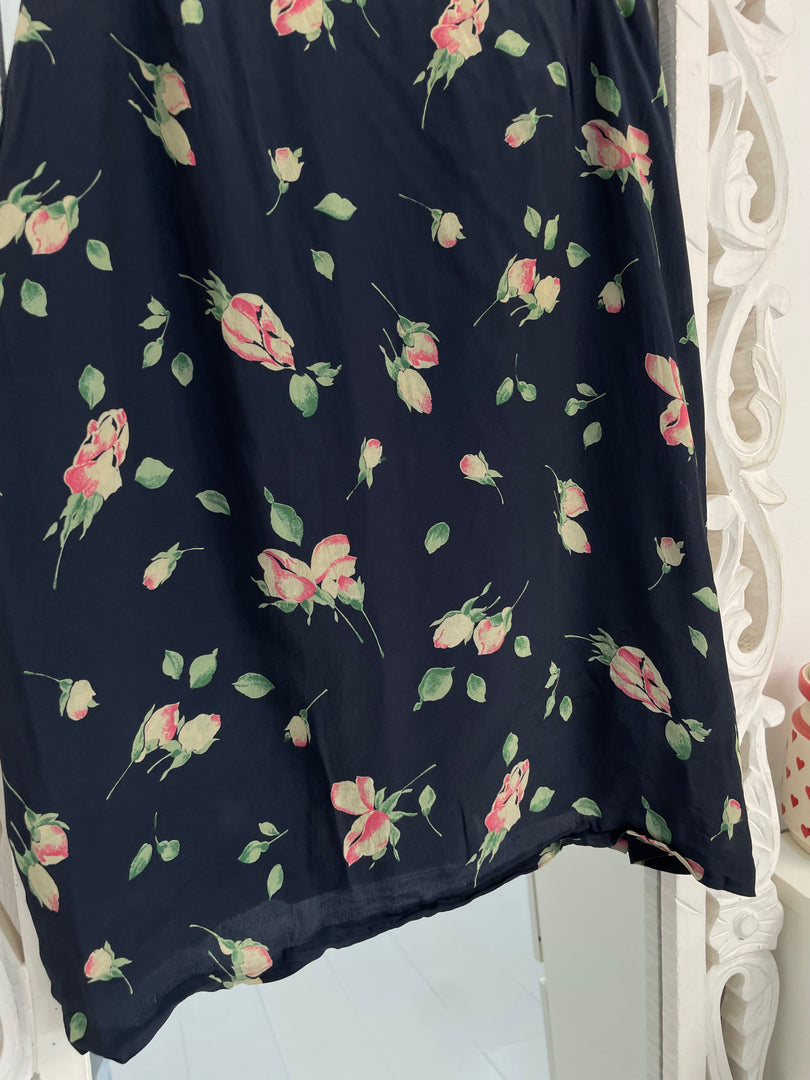 Tulip Skirt-Waist 36