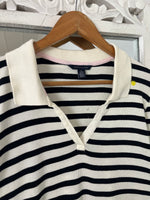 Load image into Gallery viewer, Vintage Tommy Hilfiger Sweater-Chest 38
