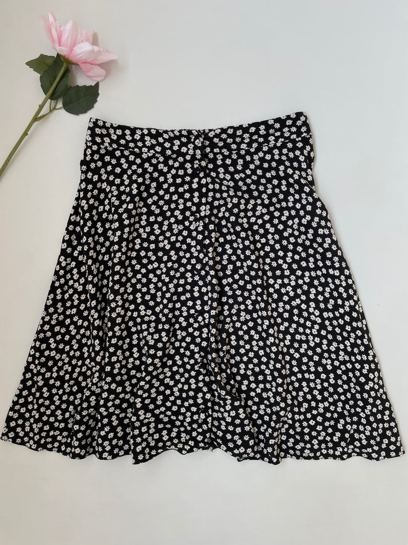 New Look Skirt-Waist 24 to 26