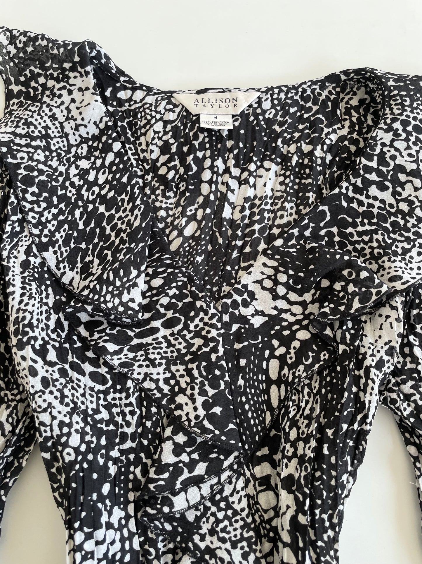 Allison Taylor Vintage Ruffle Top-Bust 36 to 38
