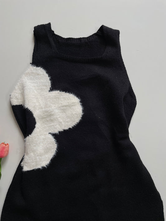 FLOWER B&W WINTER DRESS - BUST 38 TO 42