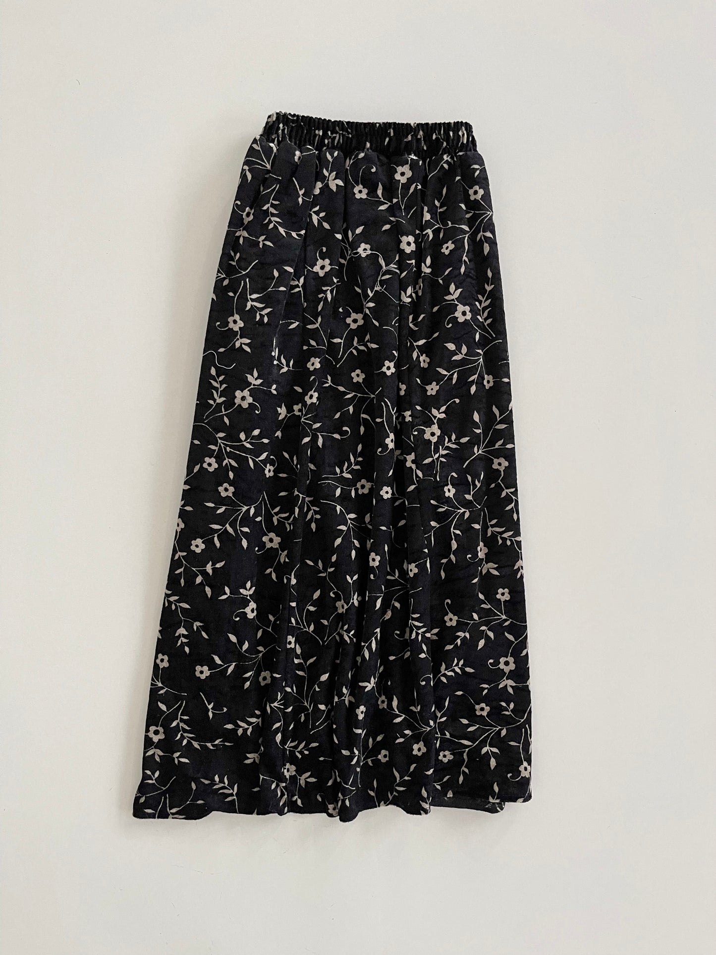 Salita Vintage Velvet Skirt-Waist  30 to 34