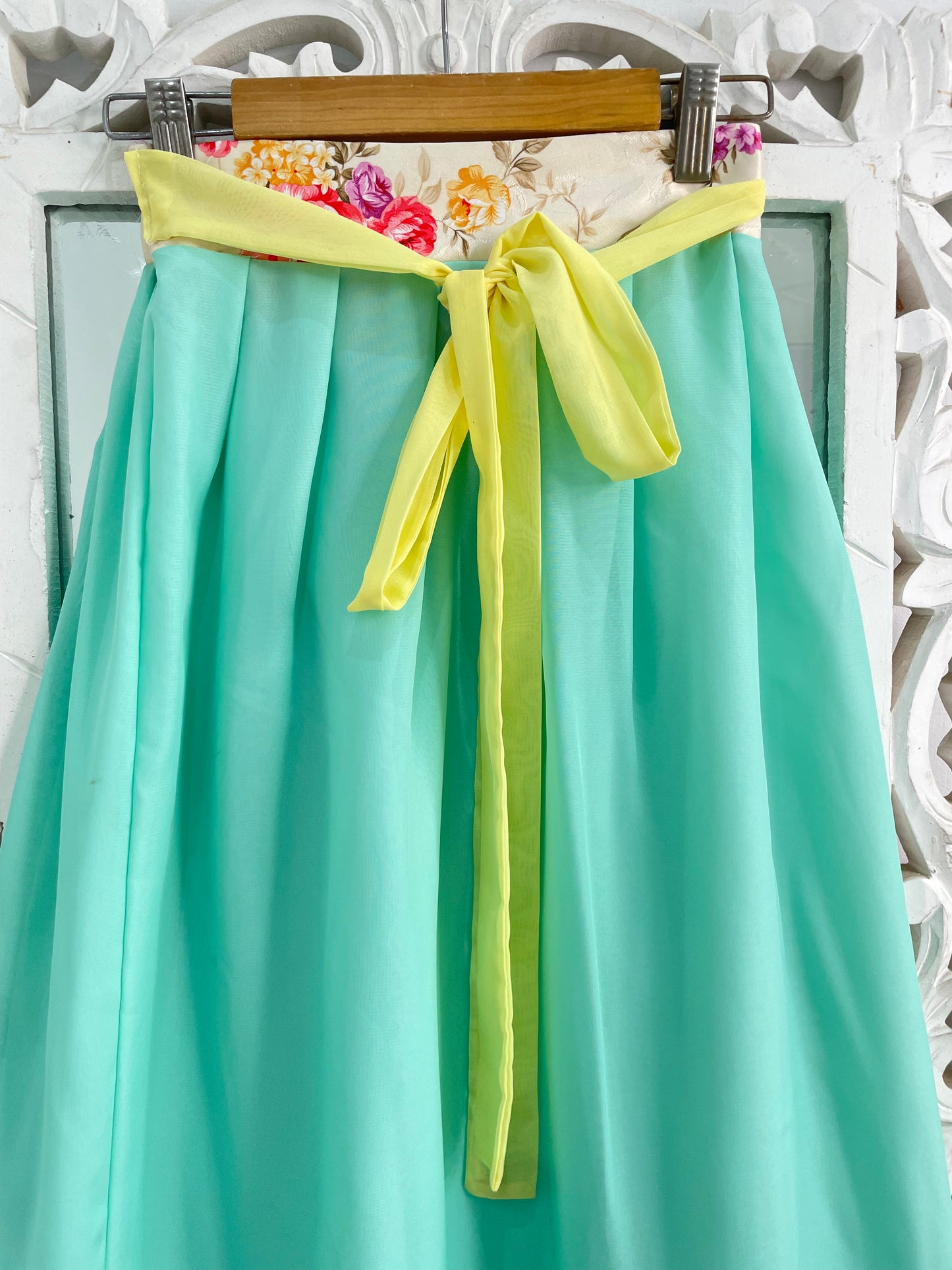 Skirt-Waist 22 to 24