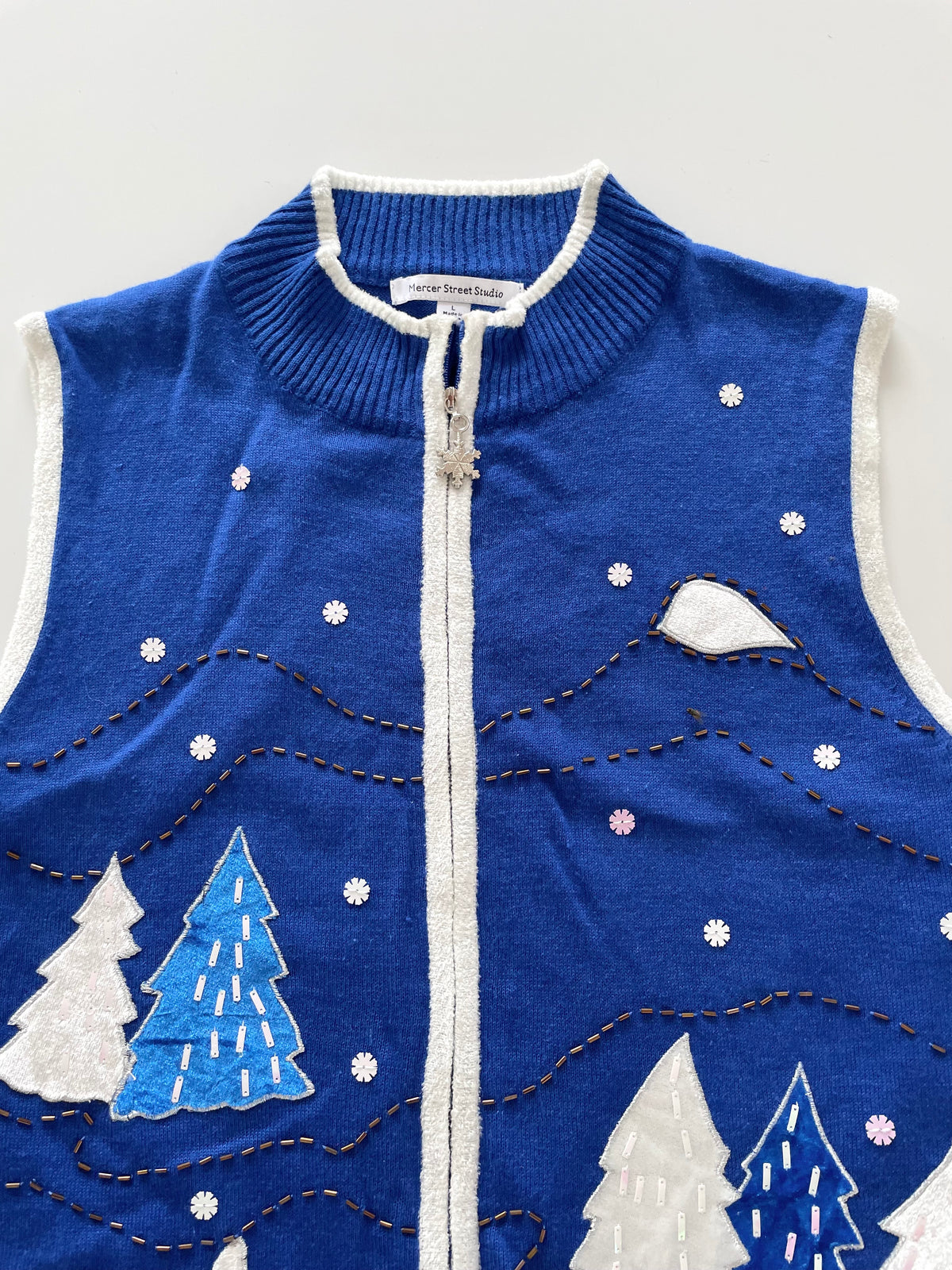 Mercer Street Studio Christmas Embroidered Vest Sweater-Bust 44