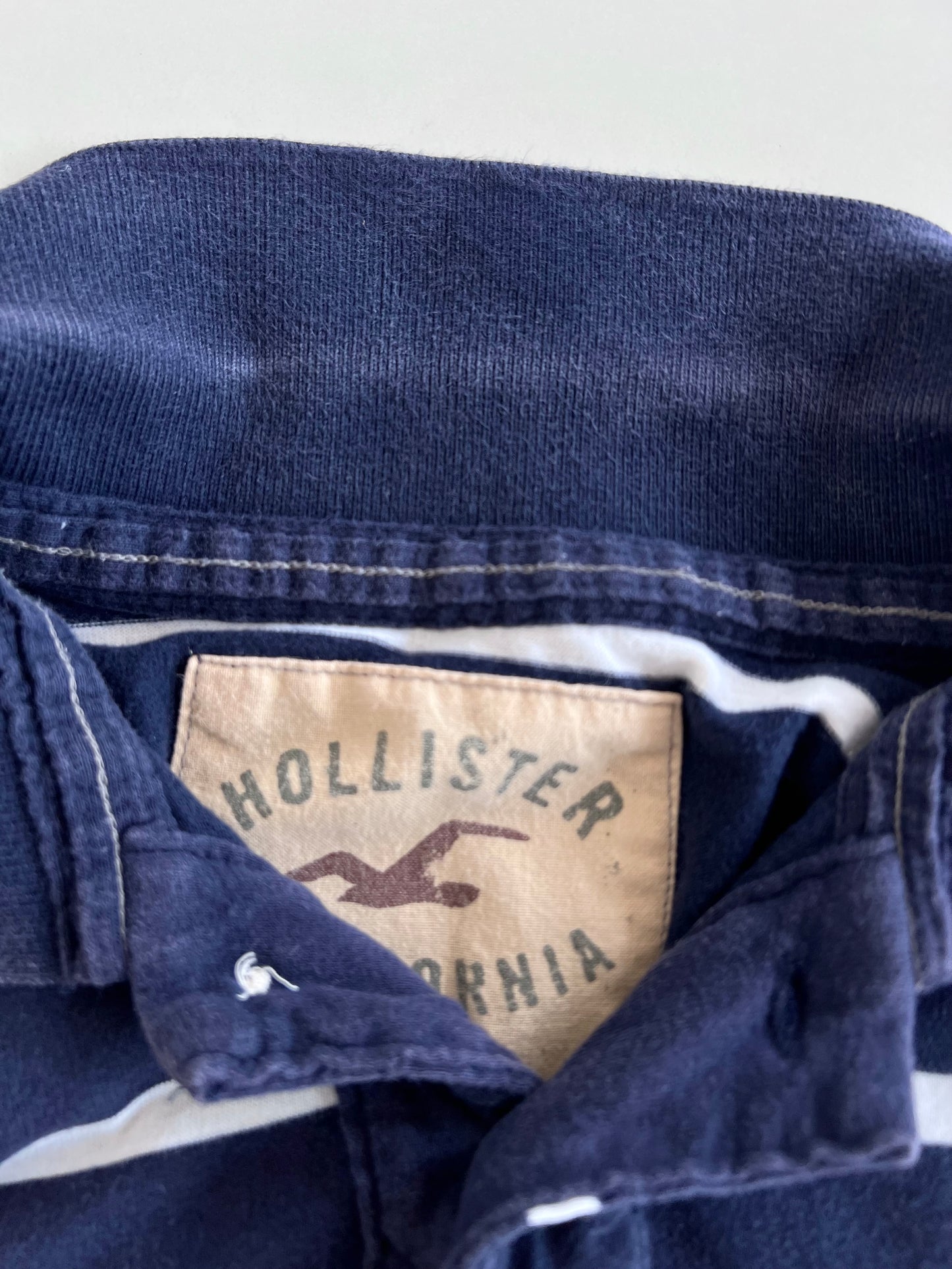 Hollister Vintage T-Shirt-Bust 40 to 42