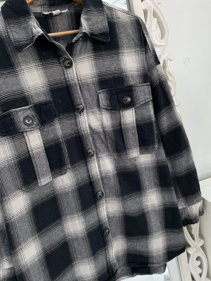 H&M Thick Shacket-Chest 50