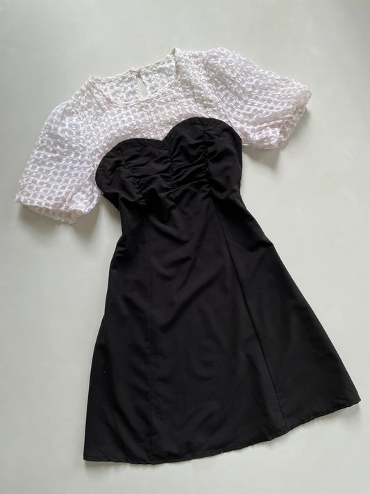 Dress-Bust 32