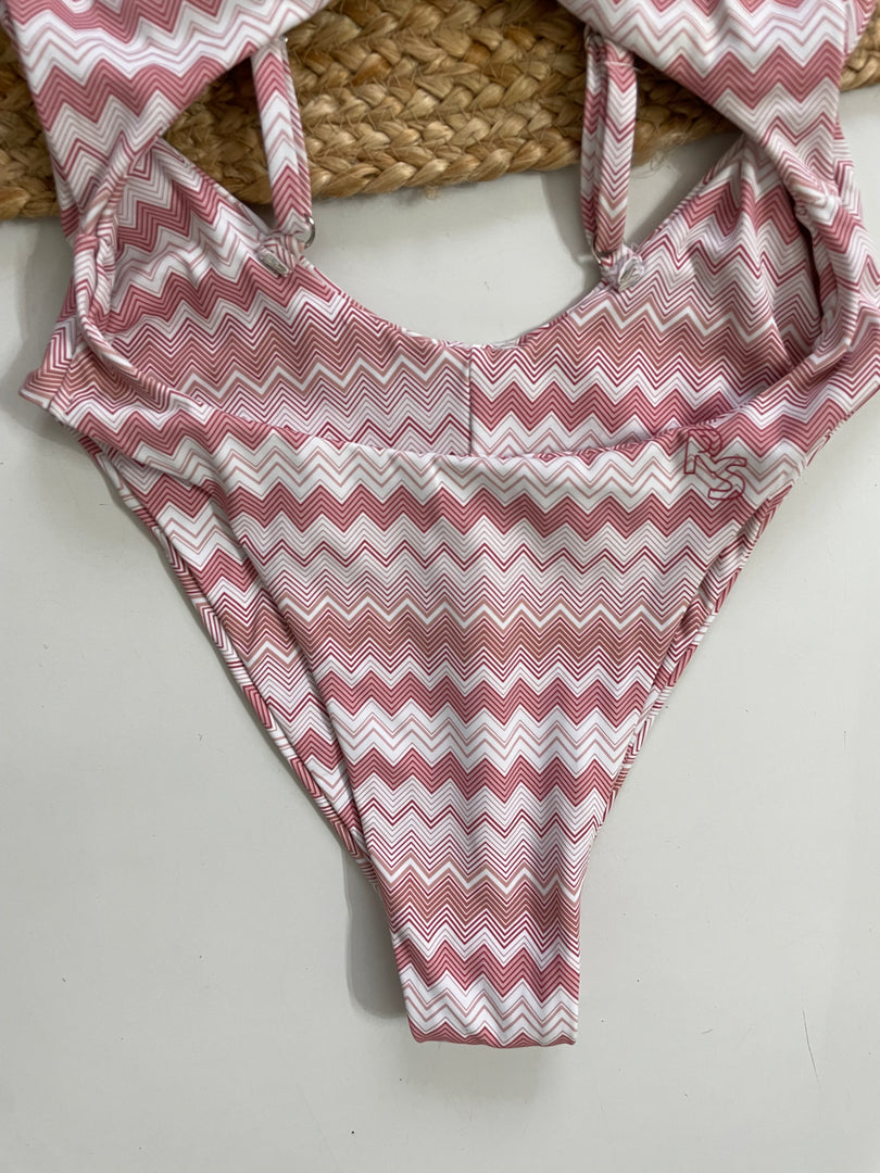 CUTOUT SWIMSUIT - BUST 30 to 34