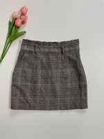 Load image into Gallery viewer, FOREVER 21 TWEED SKIRT - WAIST 26
