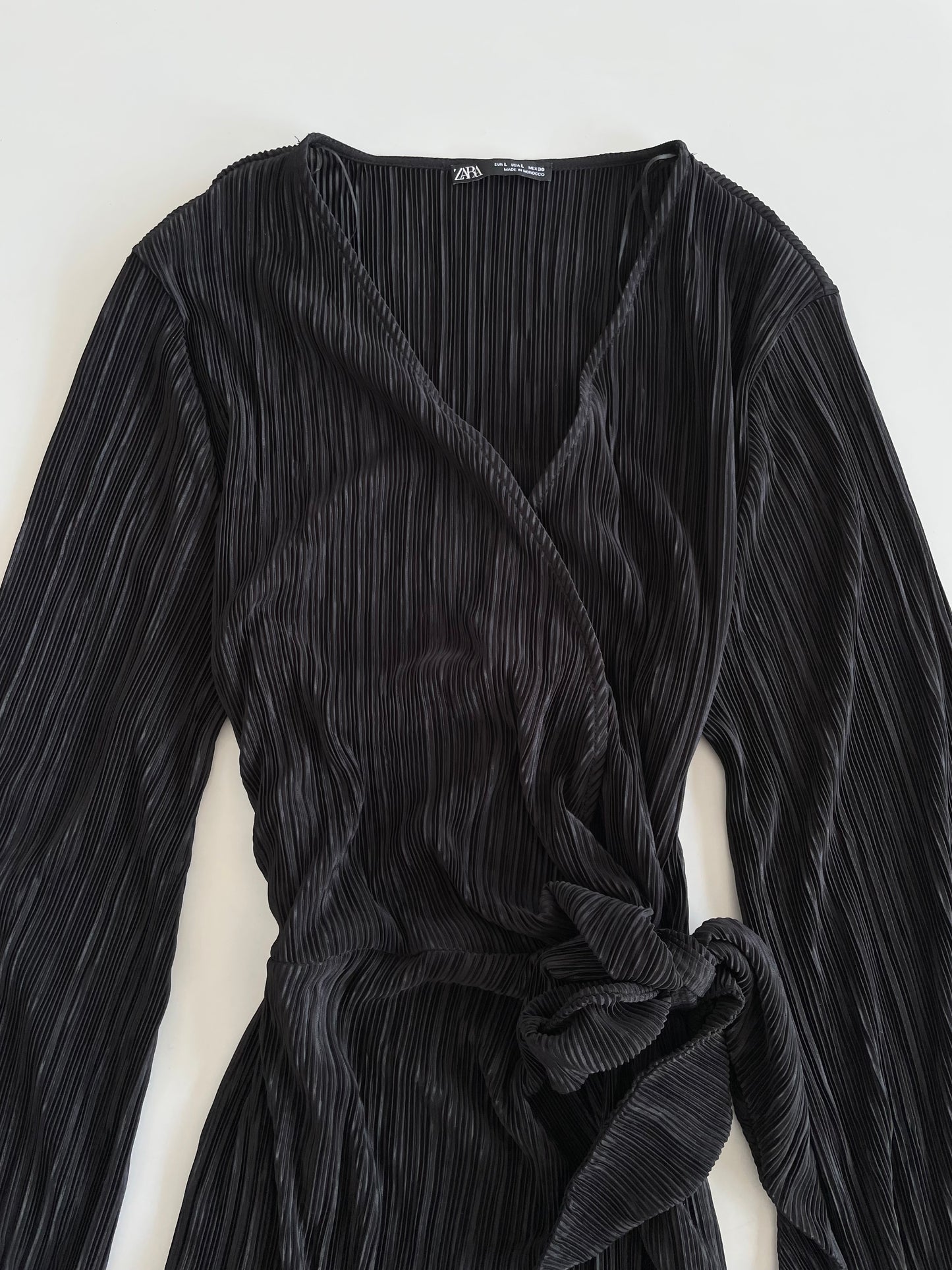 Zara Dress-Bust 40 to 42
