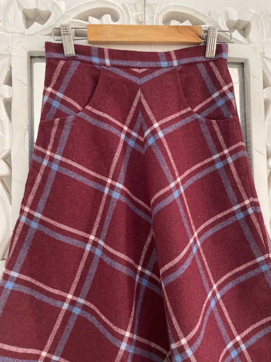 Warm Tweed Skirt-Waist 24