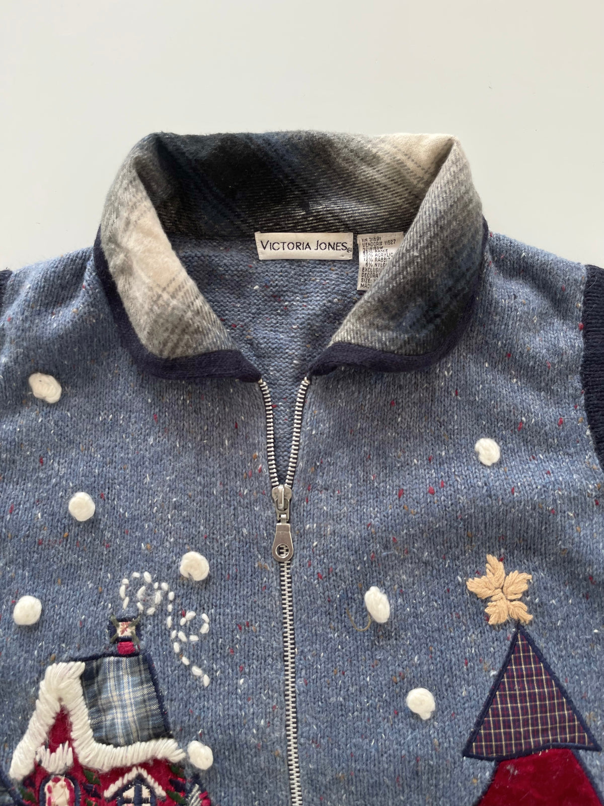 Victoria Jones Embroidered Christmas Vest Zipper-Bust 48