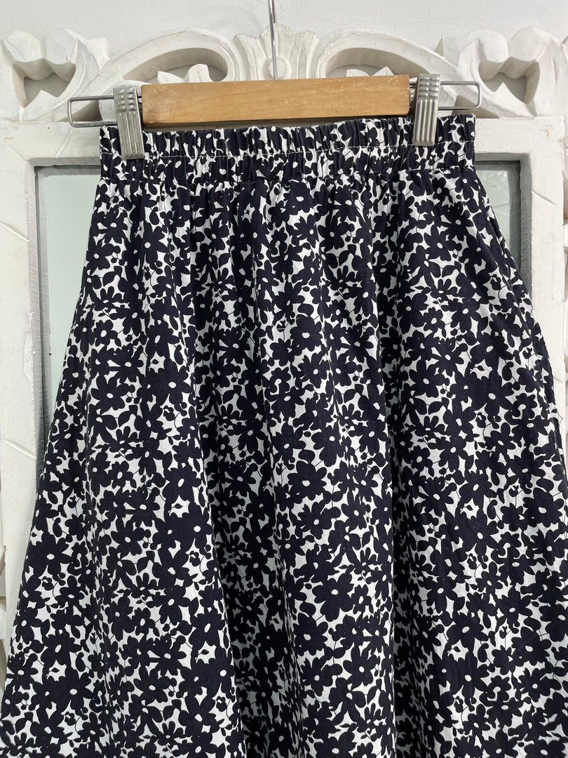 Skirt-Waist 24 to 28