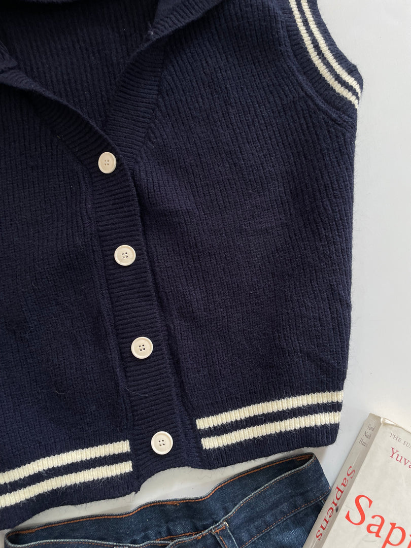 Chunky Sweater Vest-Bust 46