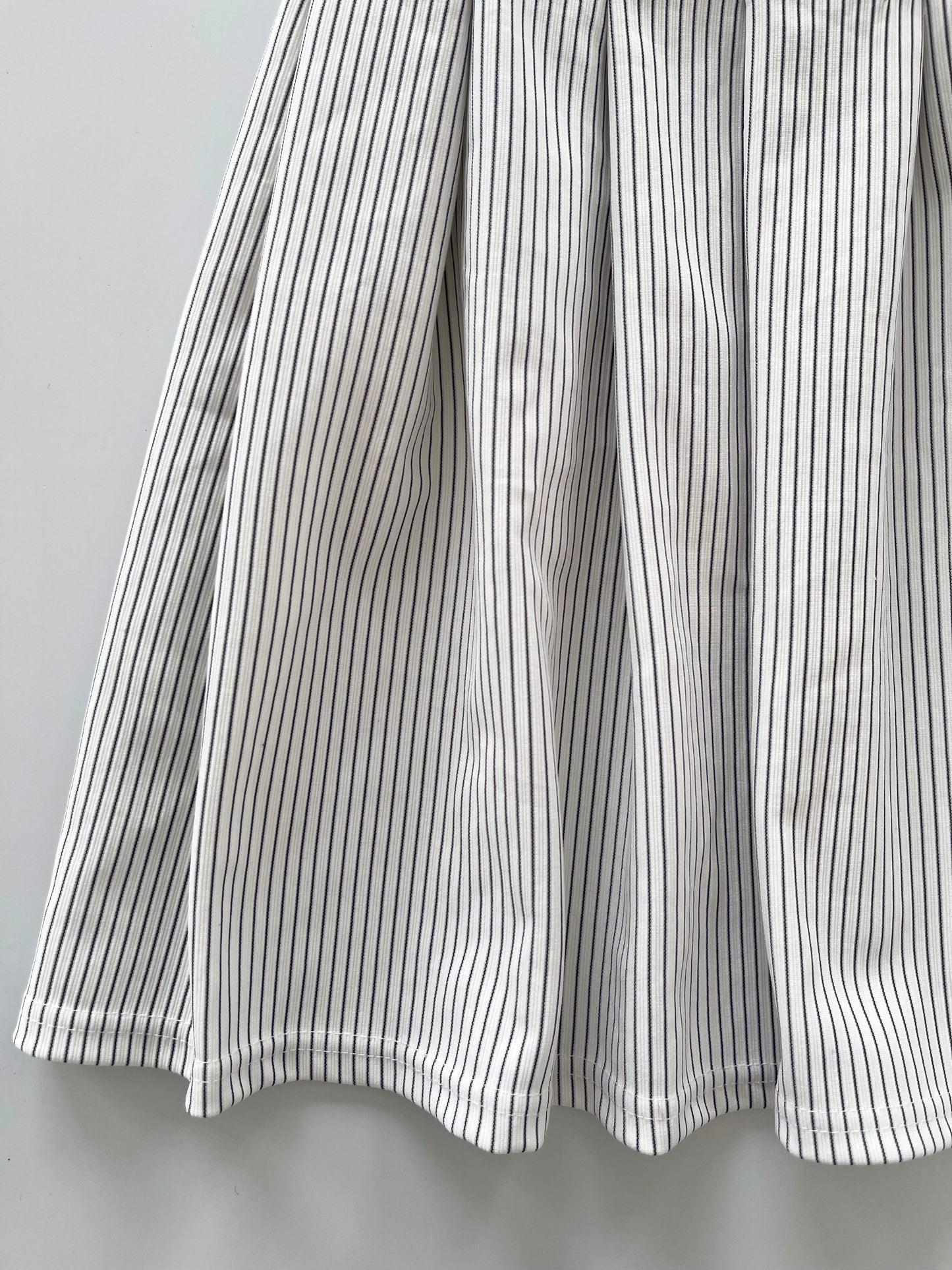 Pinstripe Skirt-Waist 28 to 30