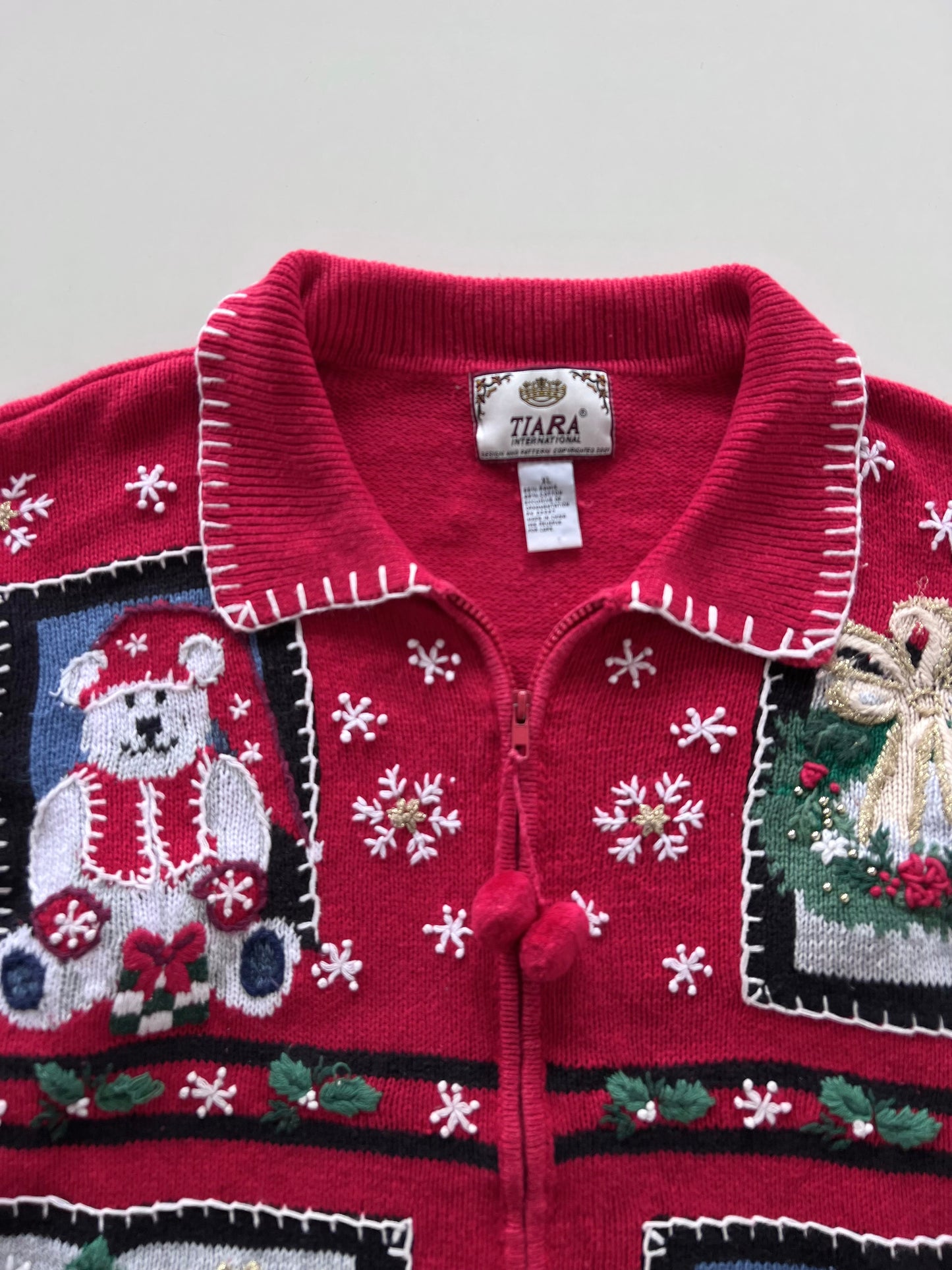 Tiara Vintage Christmas Zipper-Bust 54