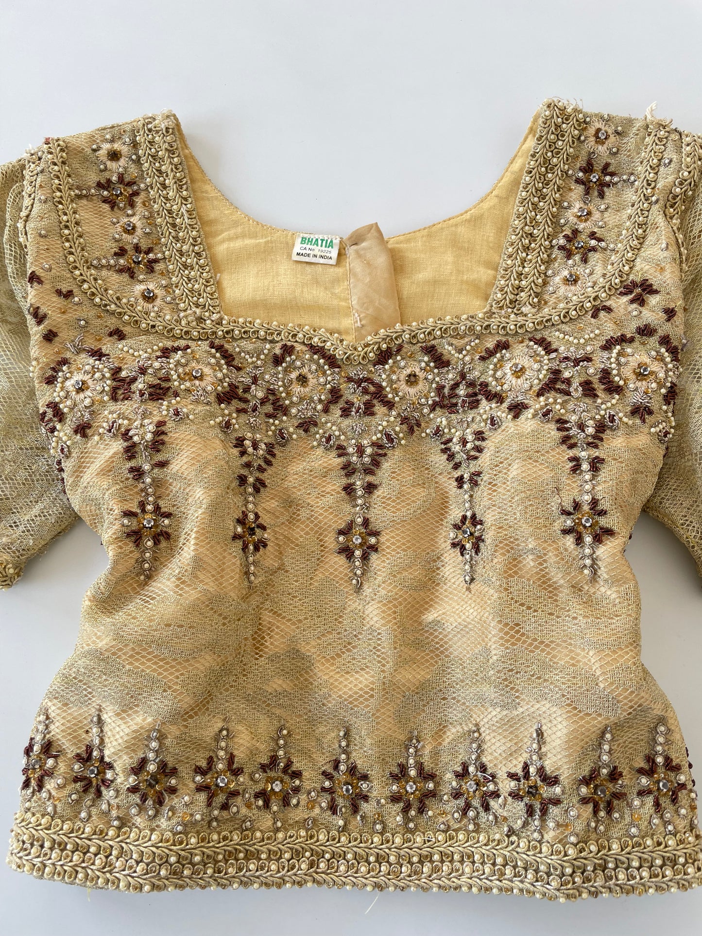 Desi Top-Bust 44