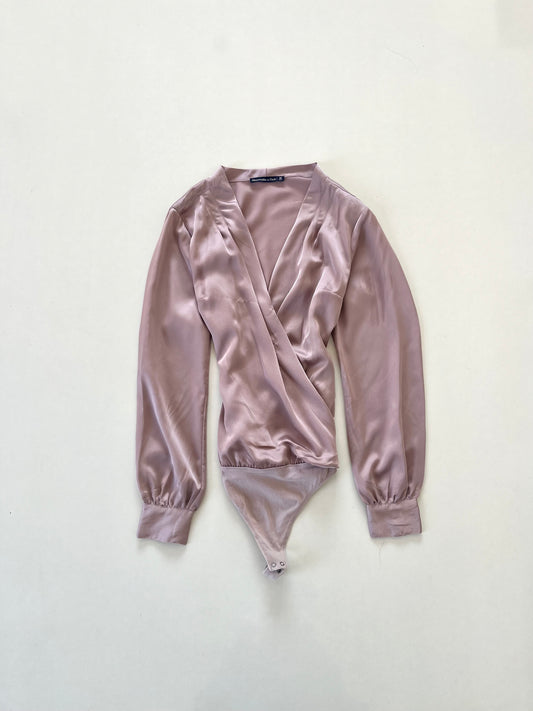 Abercrombie & Fitch Satin Top-Bust 40