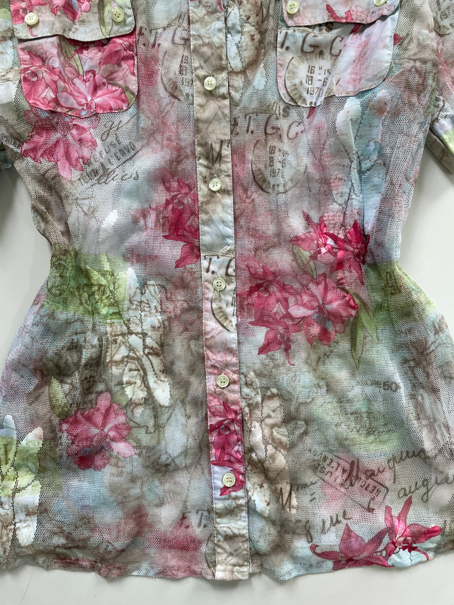 Sheer Shirt-Bust 52