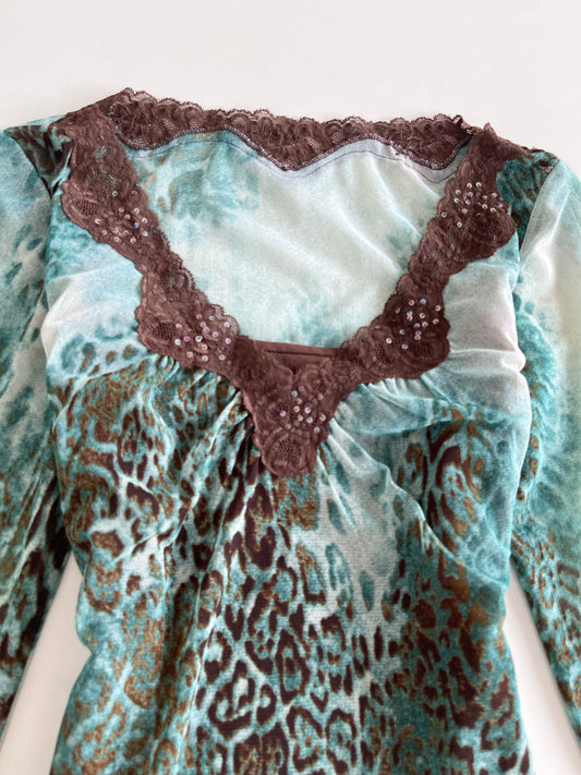 Lacy Vintage Top-Bust 34 to 36