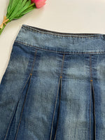 Load image into Gallery viewer, Pleated Denim Skirt-Waist 26
