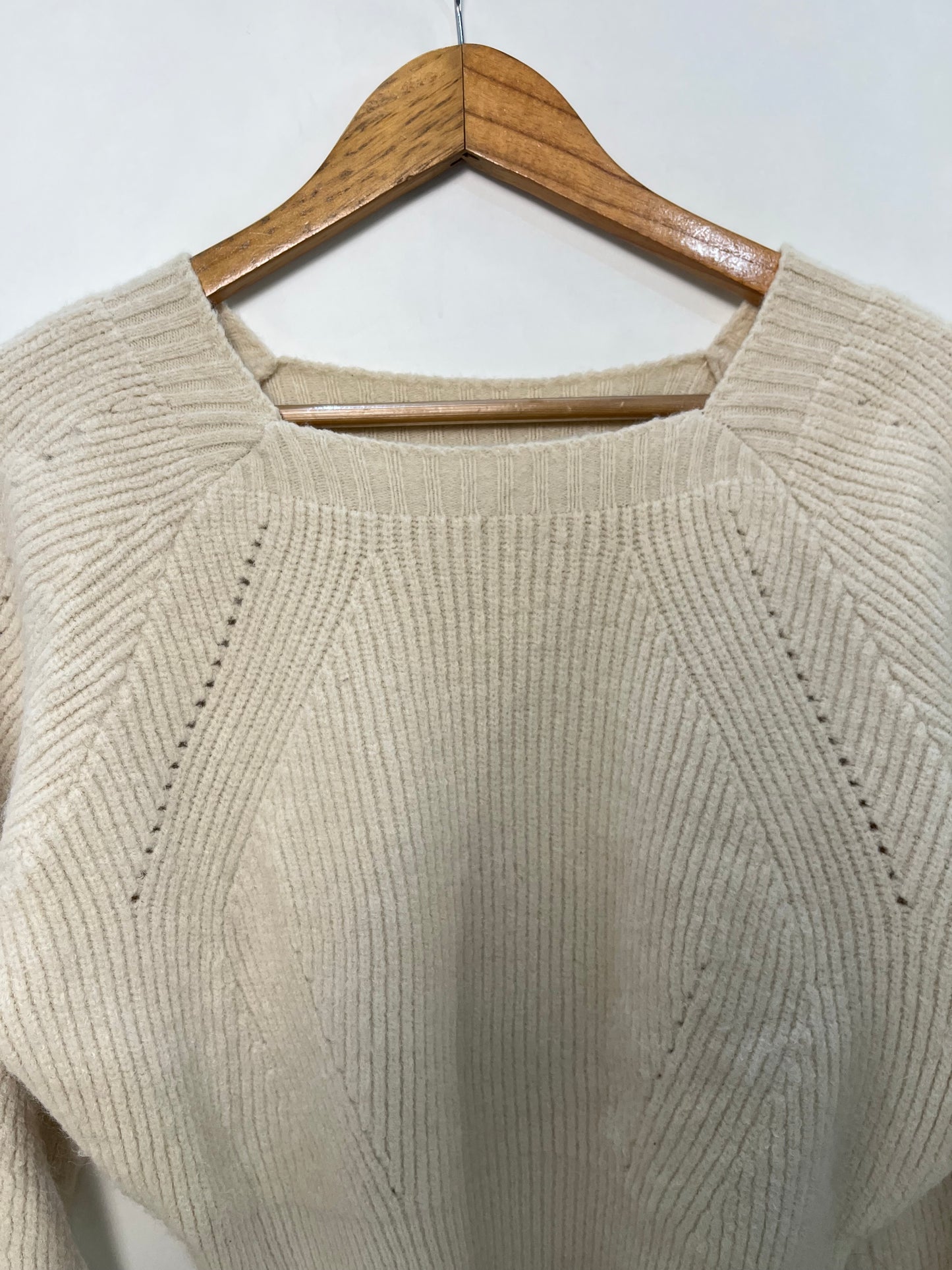 Chunky Soft Sweater-Bust 36