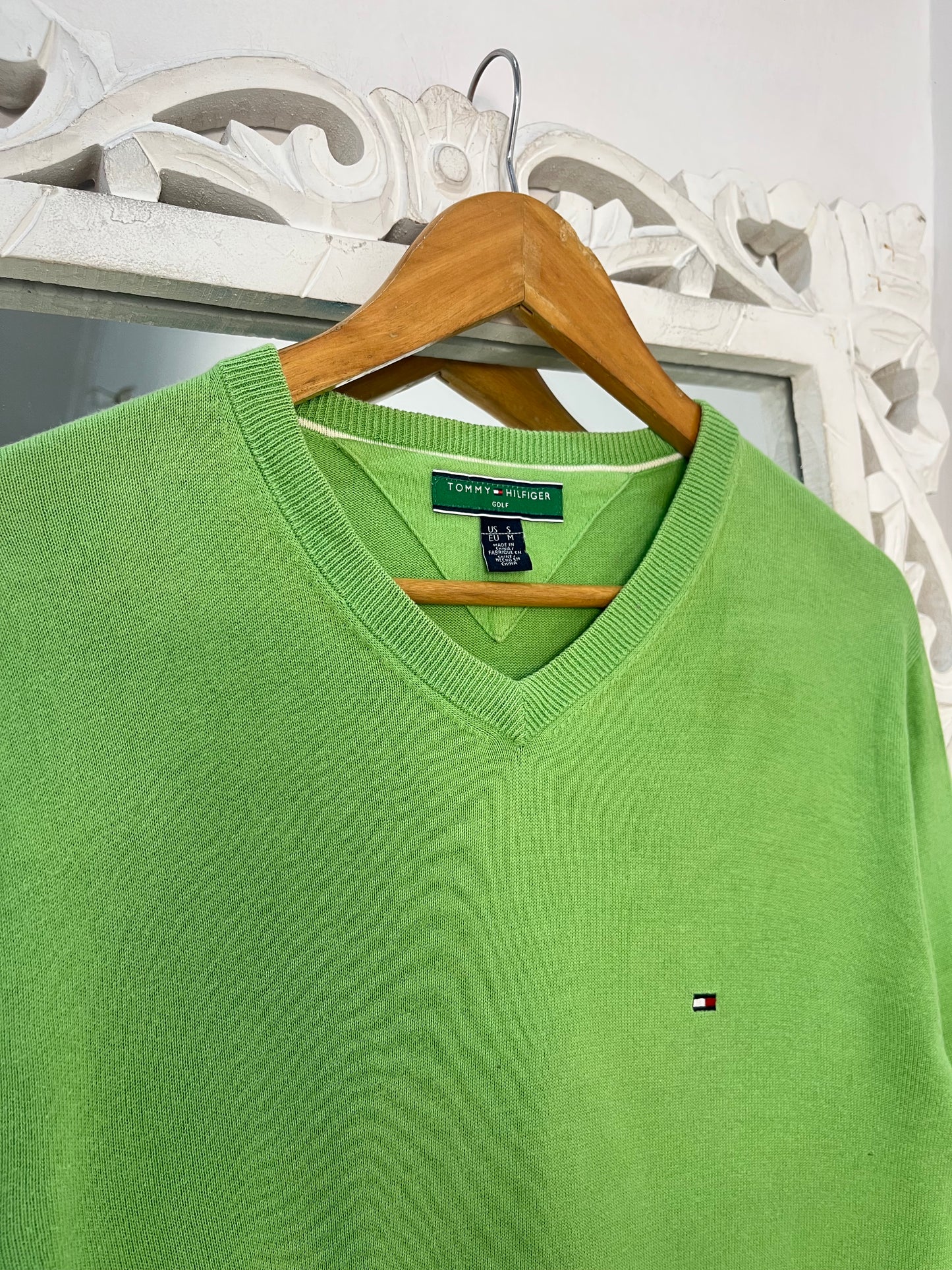 Vintage Tommy Hilfiger Sweater-Chest 40
