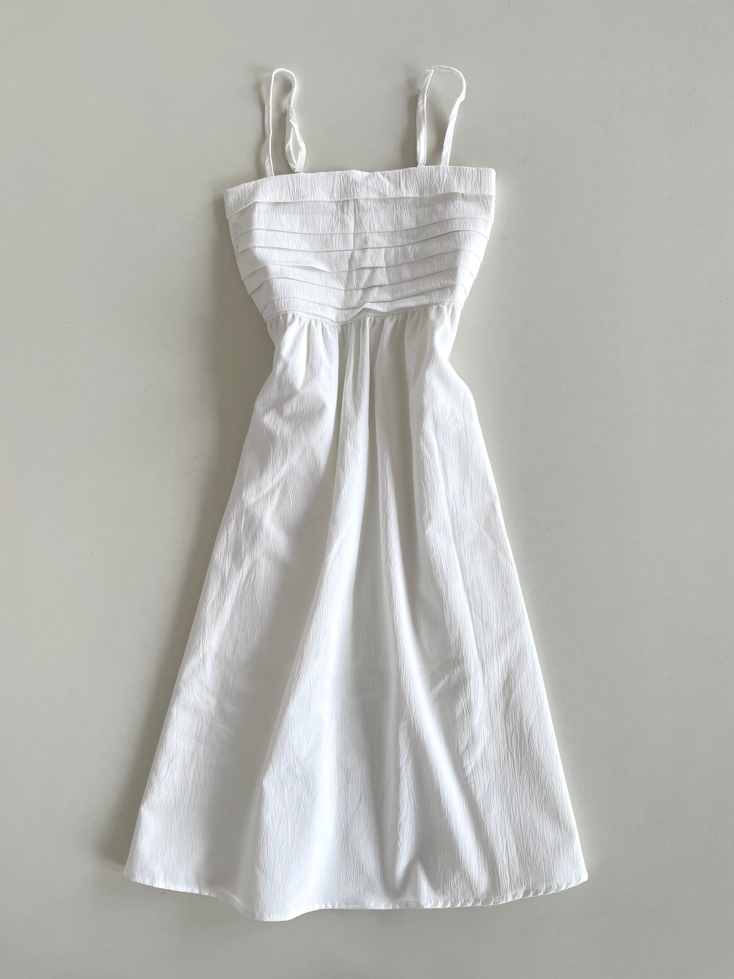 Swan White Dress-Bust 30 to 32