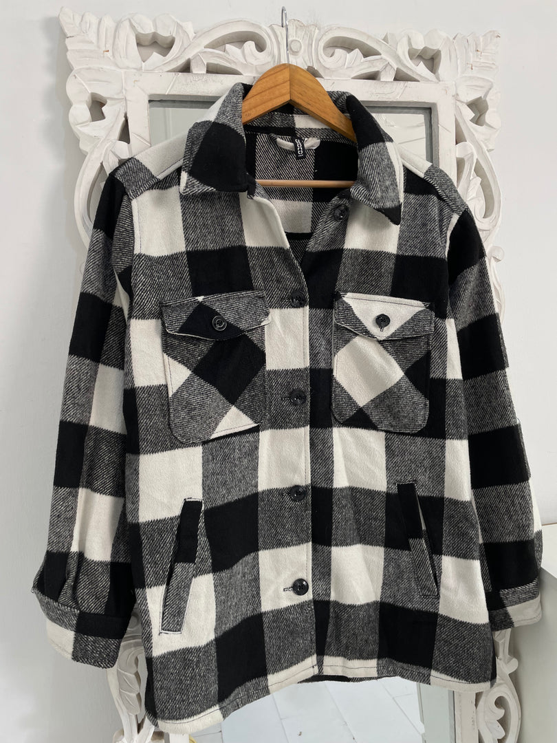 H&M Super Thick Shacket-Chest 46