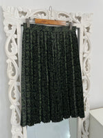 Load image into Gallery viewer, Skirt-Waist 26
