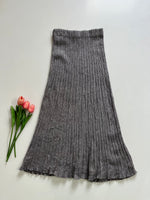 Load image into Gallery viewer, GREY WINTER SKIRT - WAIST 30 TO 38
