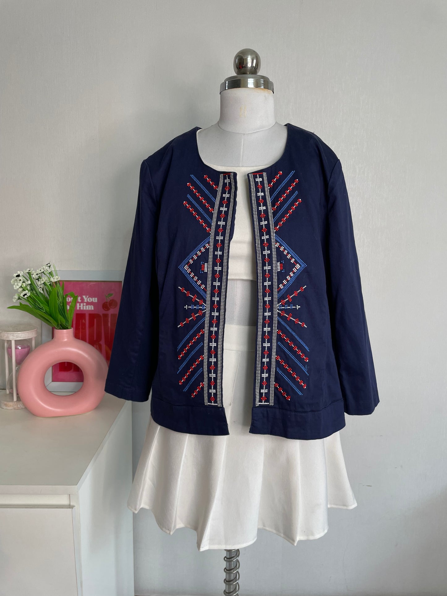 KATIES EMBROIDERED BLAZER - BUST 44