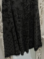 Load image into Gallery viewer, Vintage Skirt -waist 28