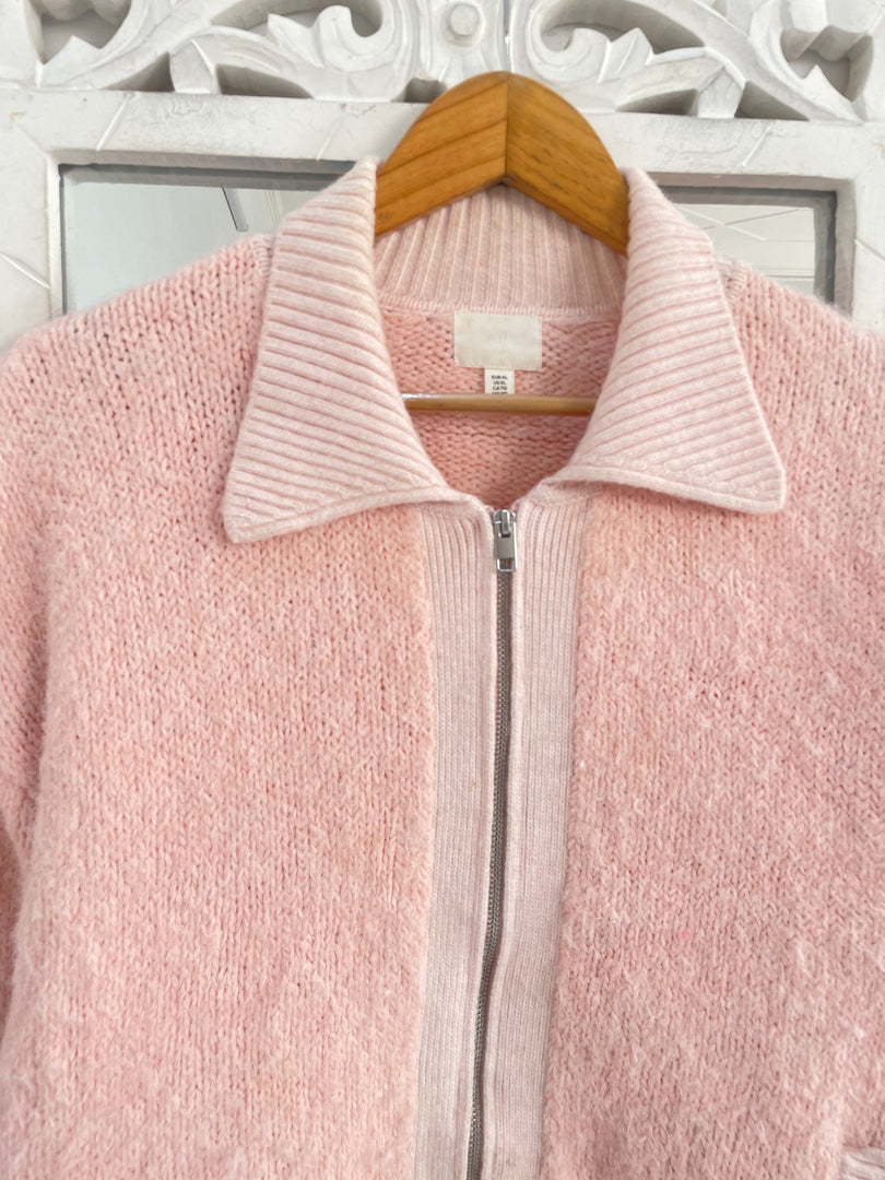 H&M Chunky Pinterest Sweater-Chest 52