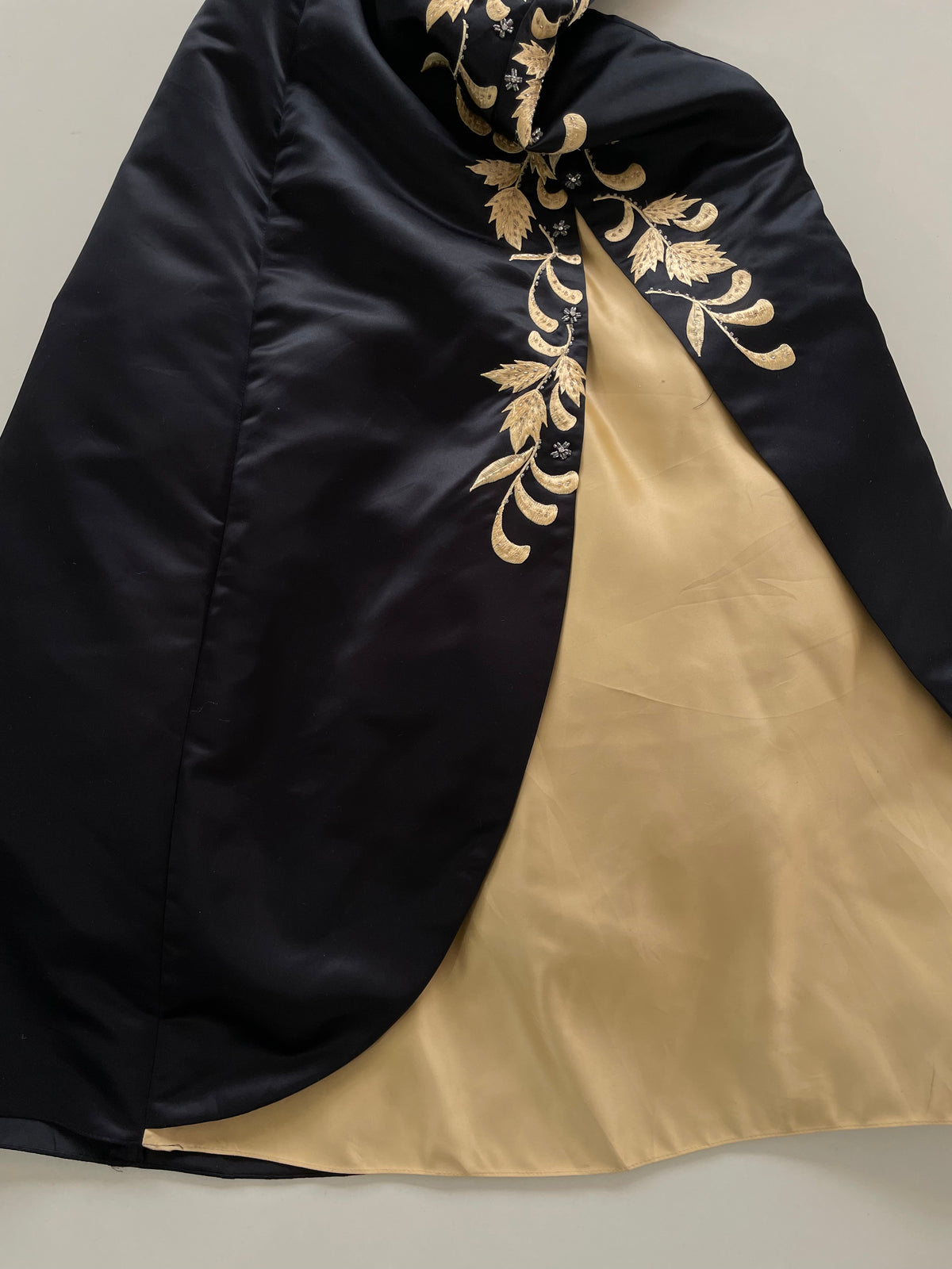 Niente Embroidered Tube Vintage Dress-Bust 34
