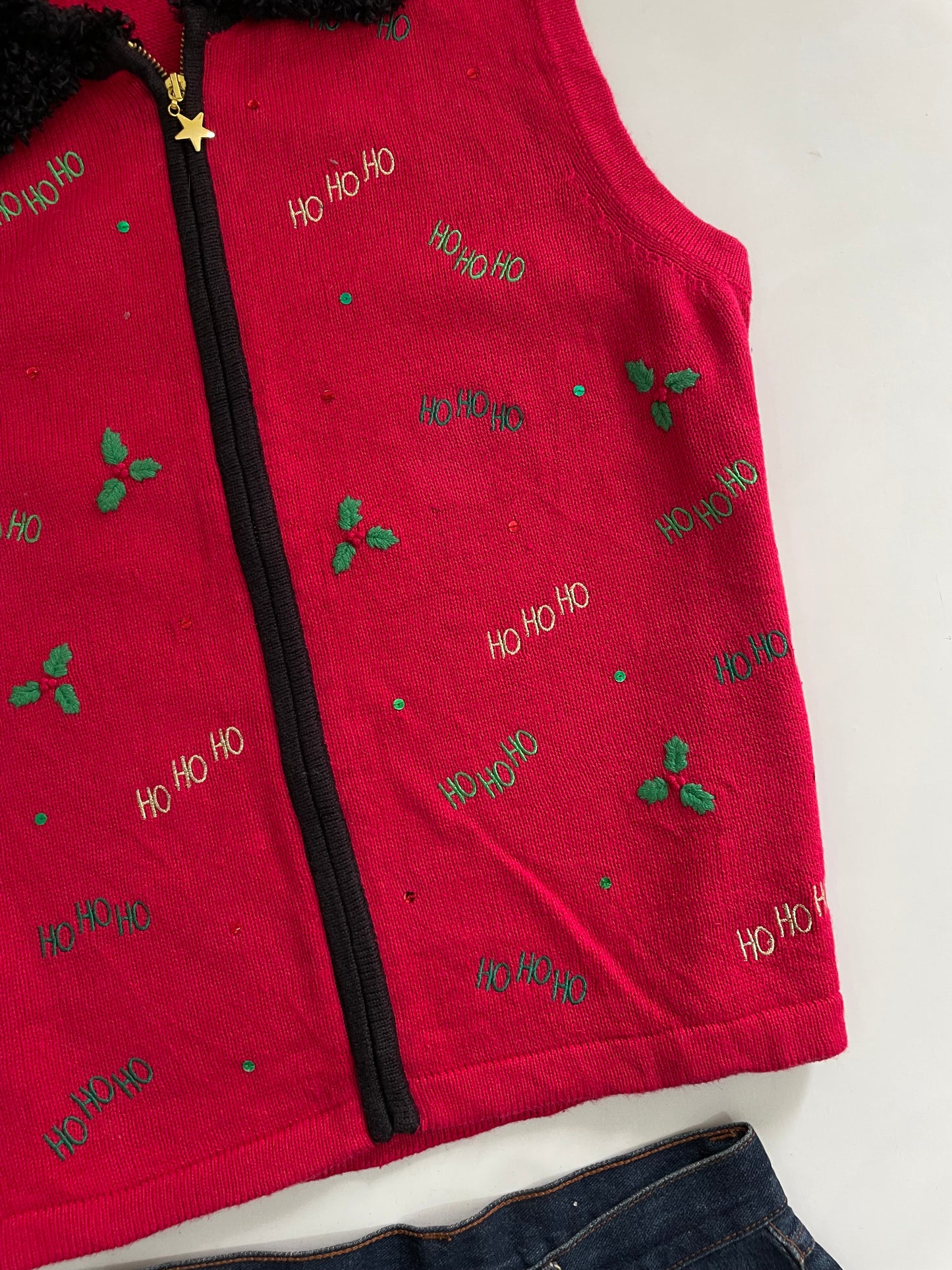 Vintage Embroidered Sweater Vest-Bust 42