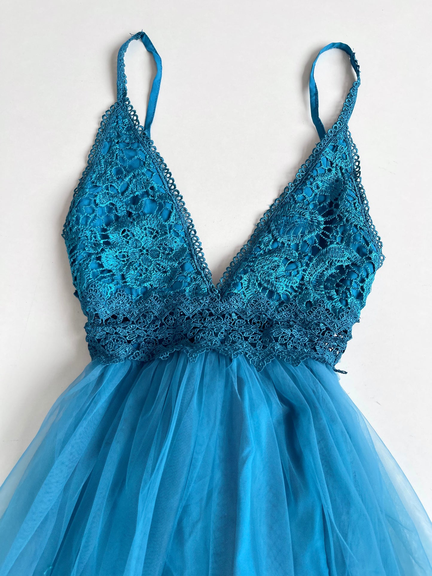 Vintage Lace Dress-Bust 32 to 34