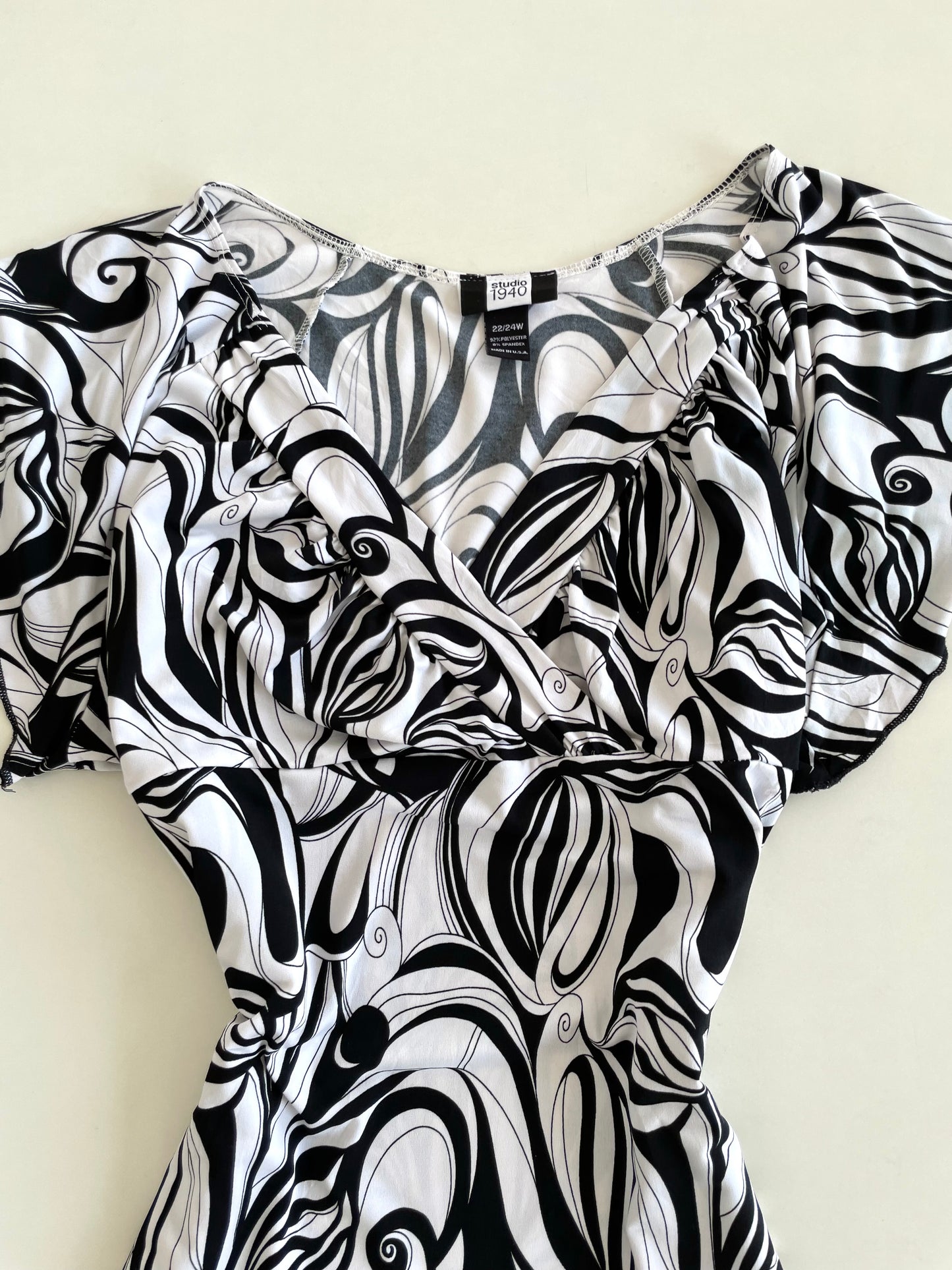 Studio 1940 Vintage Top-Bust 50 to 52