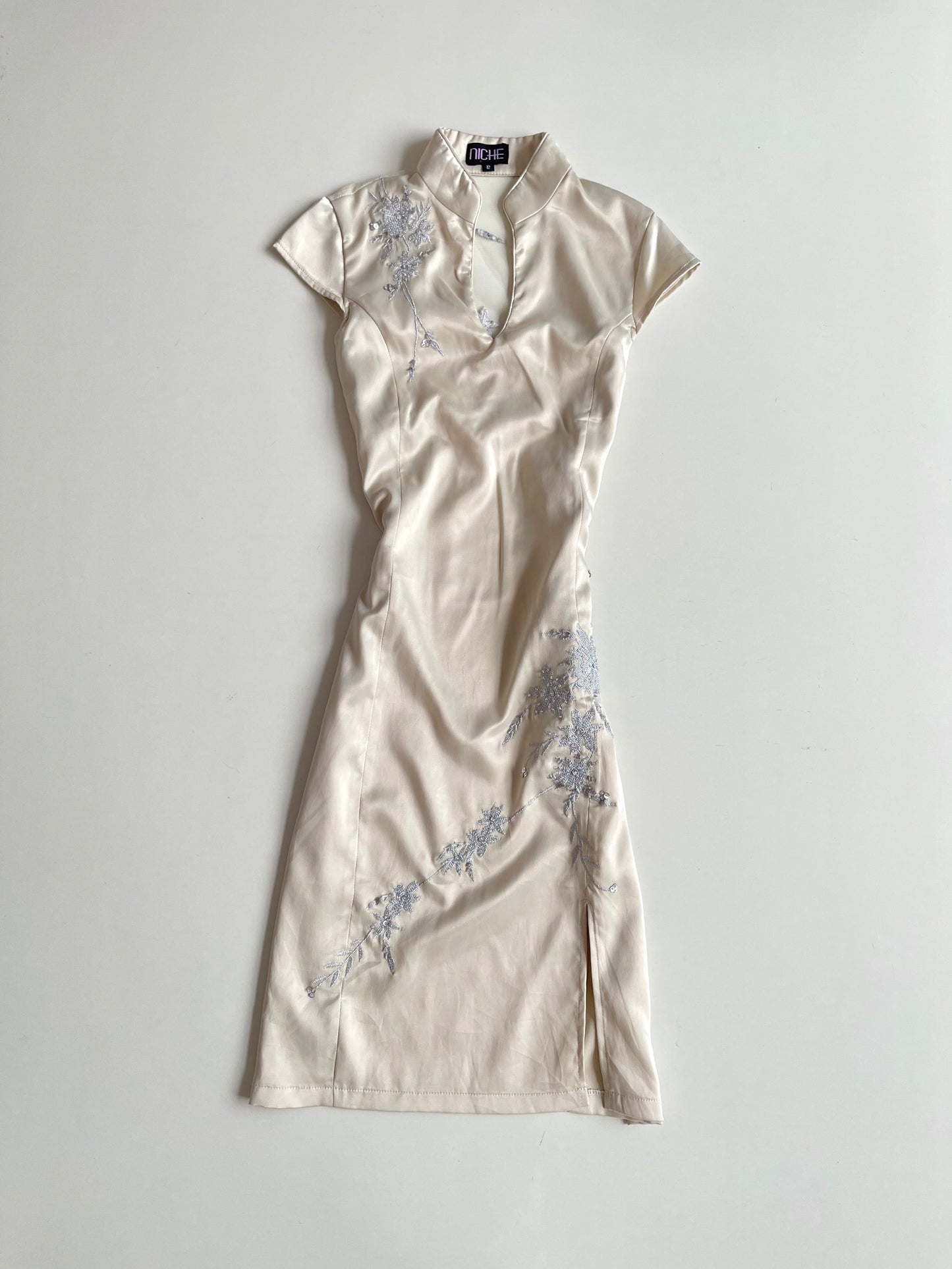 Niche Embroidered Chinese Dress-Bust 34